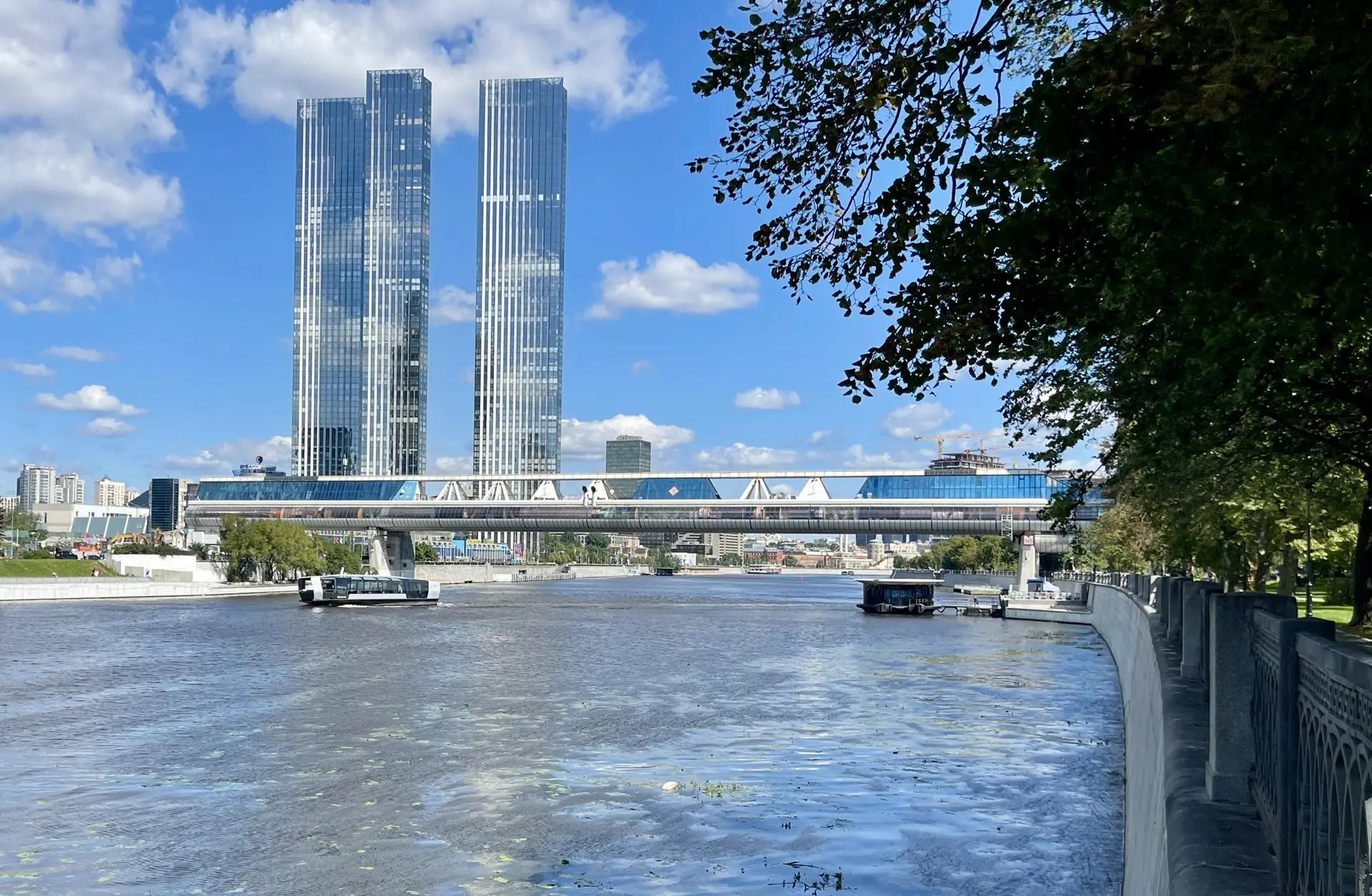 Мост «Багратион» через Москву-реку