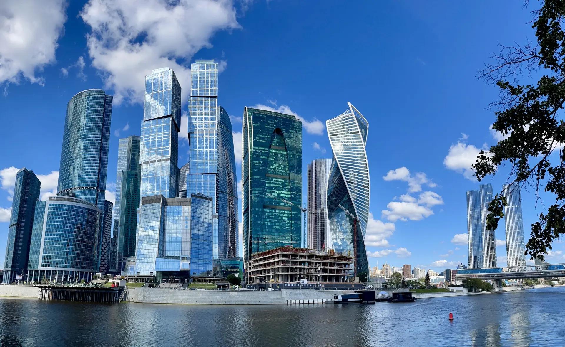 Панорама Москва-Сити и мост Багратион, фотография ЮСТАС